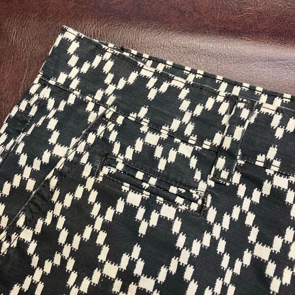 Gap Womens 10R Mid-Rise Black Geometric Print Shorts Cotton Preppy Summer‎ - Picture 5 of 13